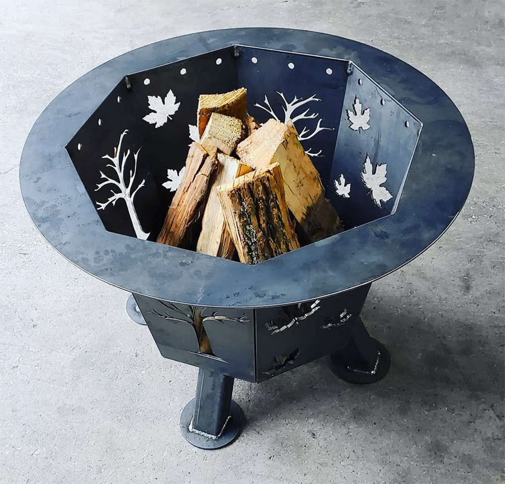 https://grillderness.com/wp-content/uploads/2020/10/Firepit-with-dry-wood-copy.jpg
